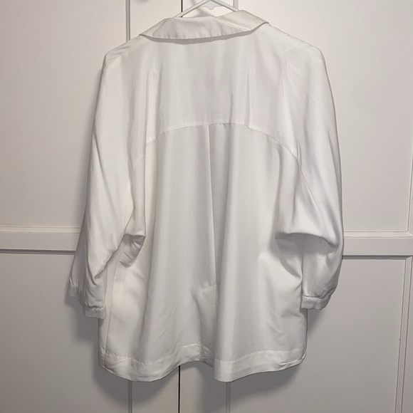Chico’s Size 2 Cream Notch Collar Cuffed Sleeve Blazer - Picture 3 of 12